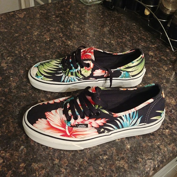 vans black shoes price